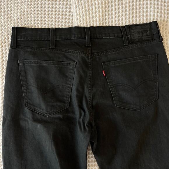 Levi’s 541 Men’s Jeans Black Athletic Taper Stretch Denim Size 38x30 Water Less - Picture 4 of 8